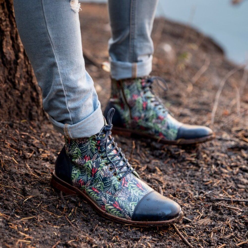 Thatcher Finch Men's Blue Floral Patterned Luxury Derby Dress Boots Size 11 - Picture 2 of 9
